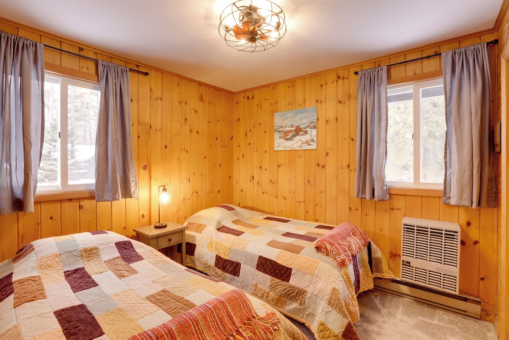 Riverfront Cabin w/ Hot Tub in Schroon Lake!