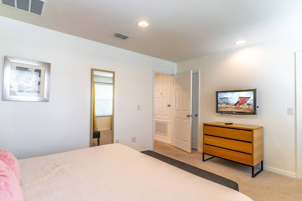 3088 Encantada view 4