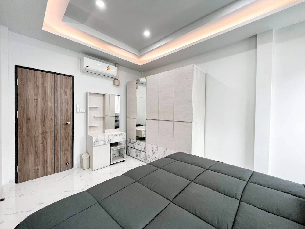 Modern House in Phuket Town