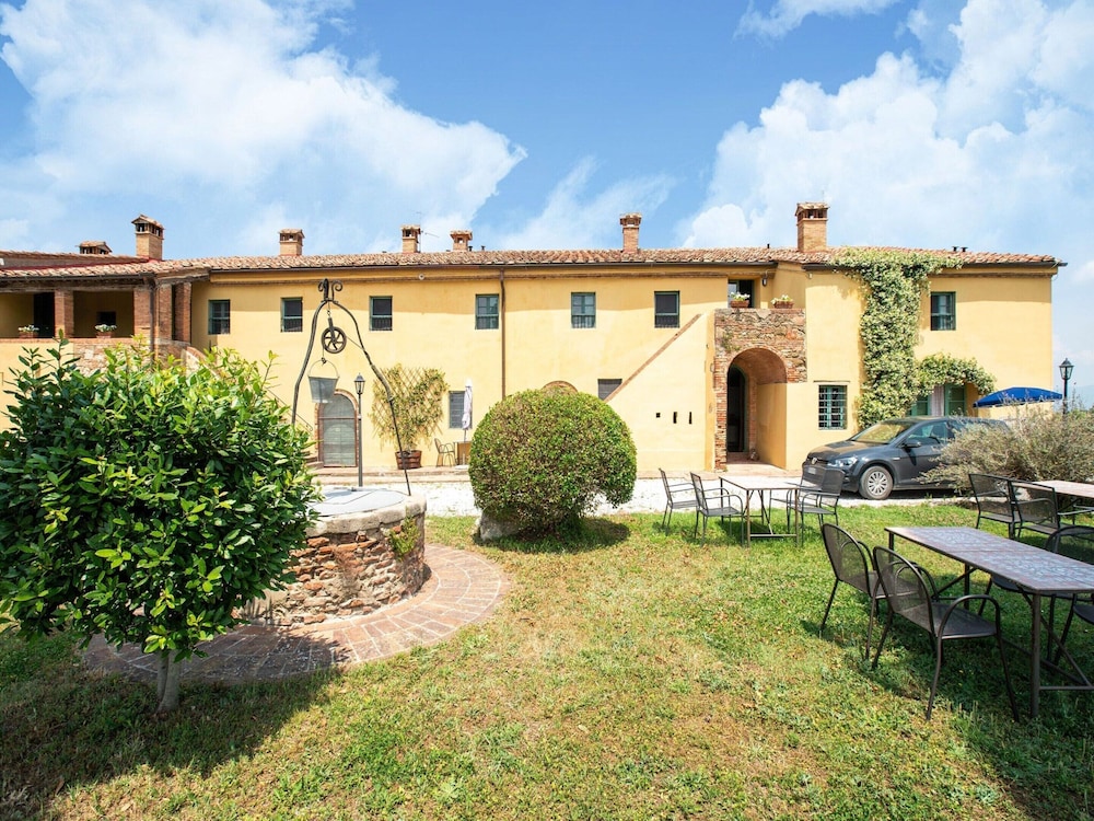 Apartment in Collesalvetti Near Pisa view 2