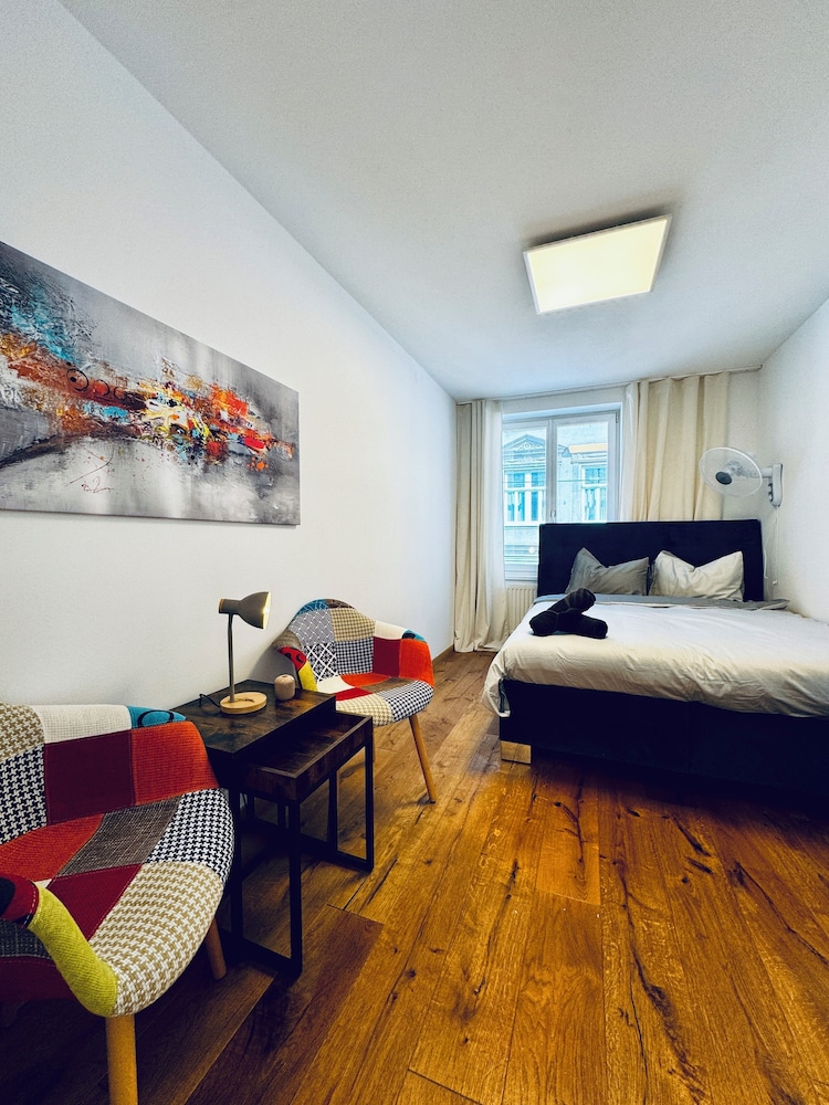 Cozy 5BR Apartment Near Kaufpark
