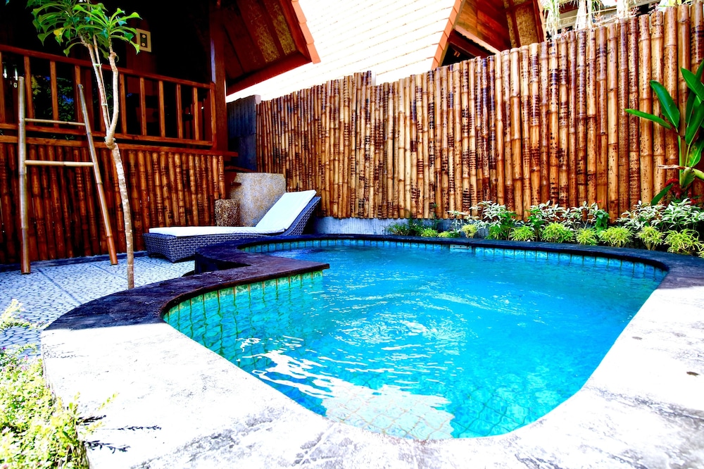 Yoki's Bungalows
