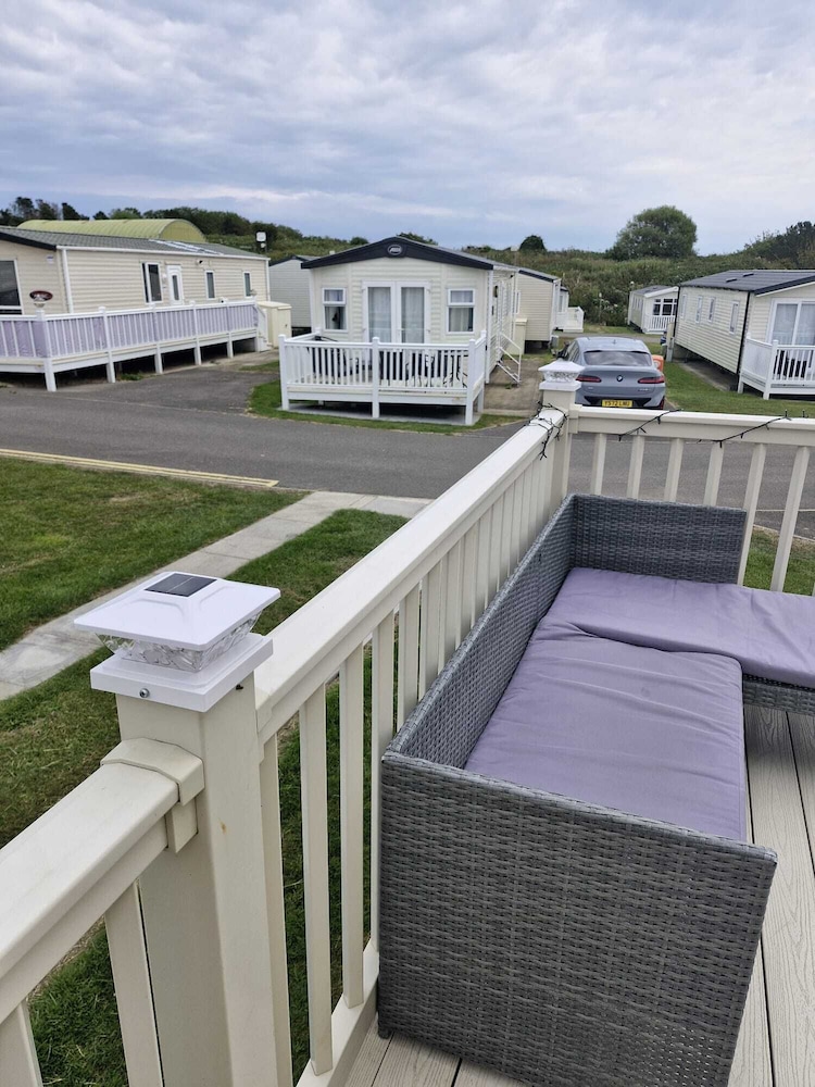 Cayton Bay Kestrel40