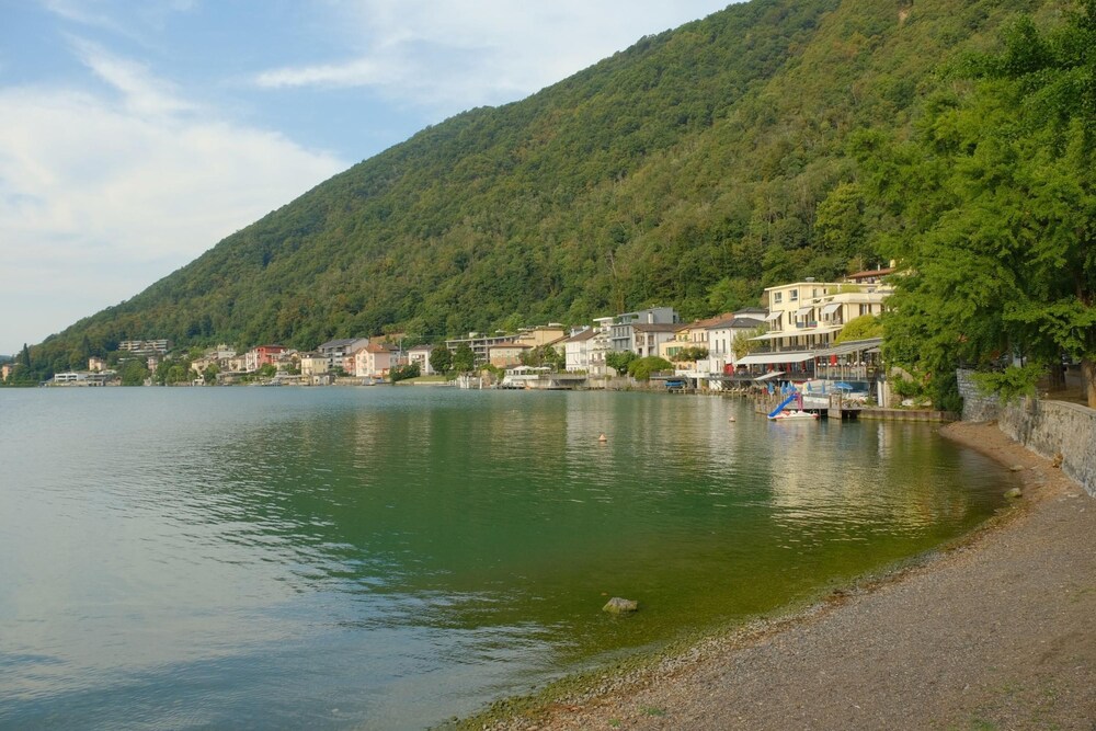 Melide On The Lake in Melide