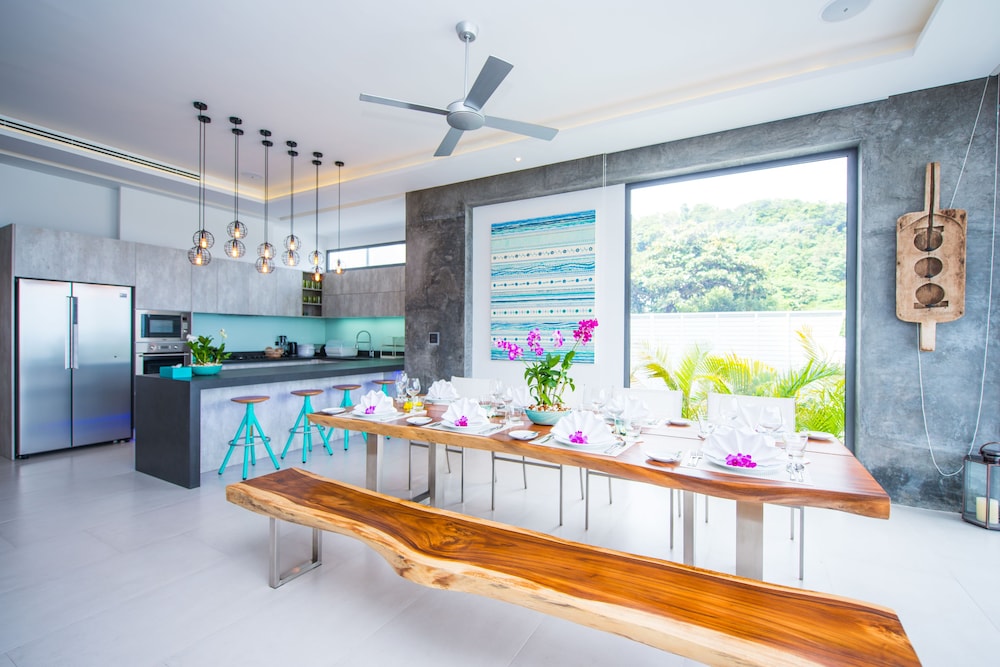Luxury 5-Bedroom Villa With Games Room in Kata view 4