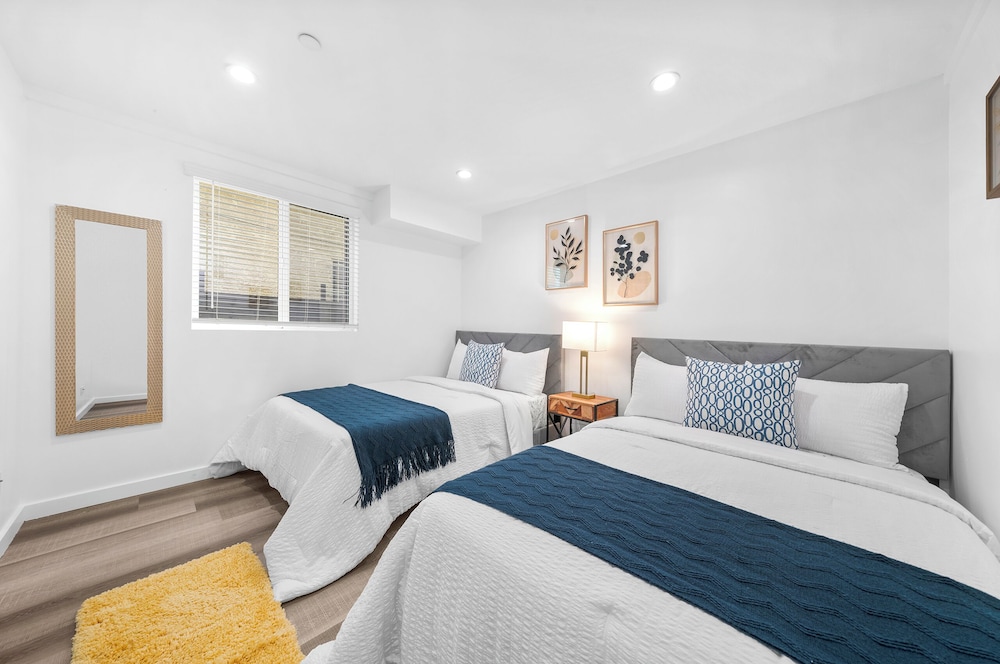 Cozy Bedroom Los Angeles