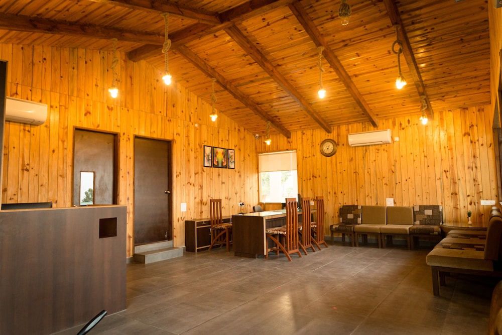 Sitabani Jungle and Spa Resort