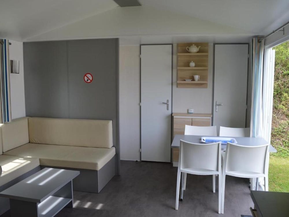 Fine Chalet With Microwave Located in the Ardennes
