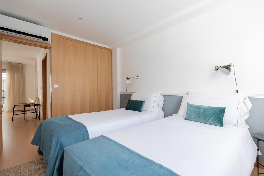 Feel Corporate Housing Marqu s II view 3