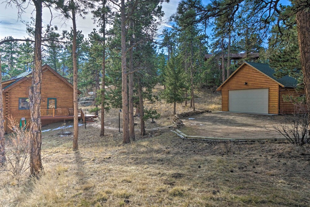 Picturesque Log Cabin in Estes Park: 9 Mi. to Rmnp view 2