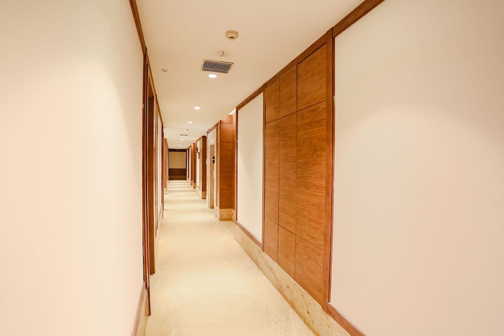 New Delhi Vacations - FabHotel Hexa Chhatarpur - Property Image 9