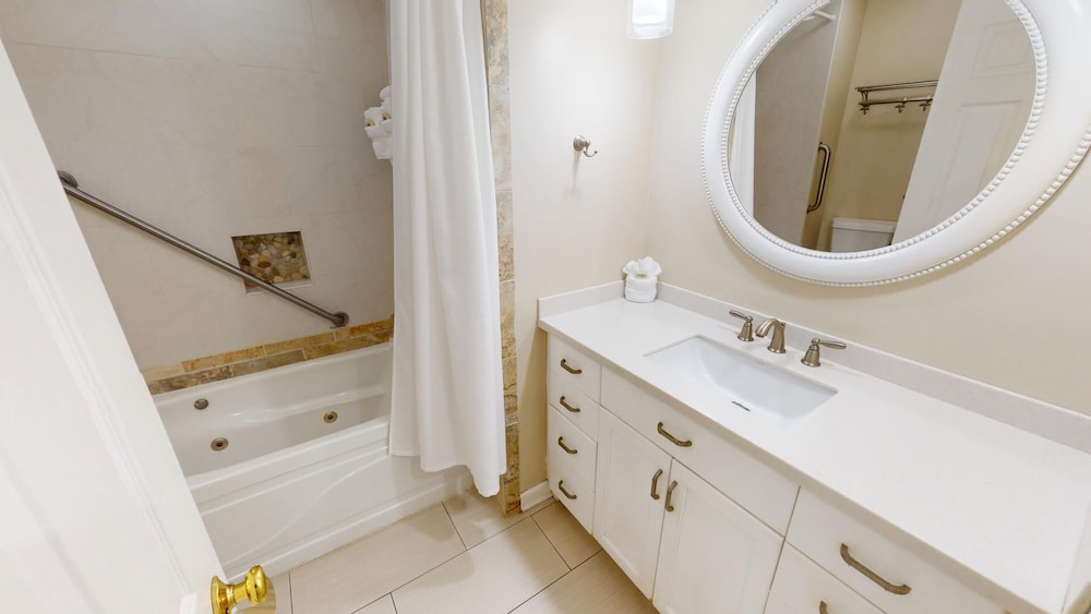 Pelican Point by Tybee Vacation Rentals