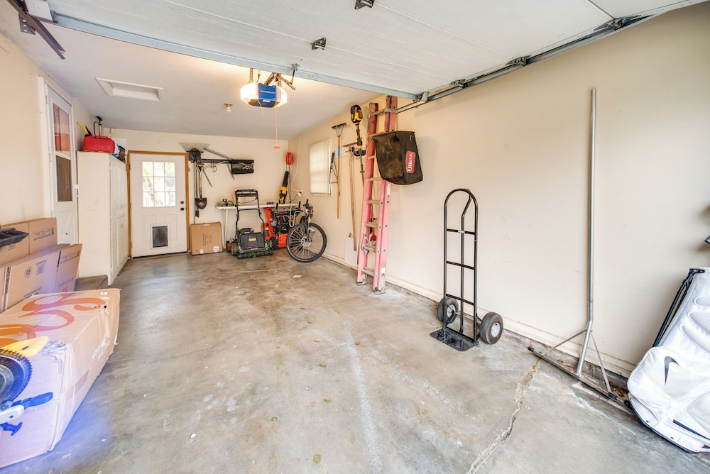 Omaha Vacations - Updated Omaha Home w/ Patio  Private Yard! - Property Image 8