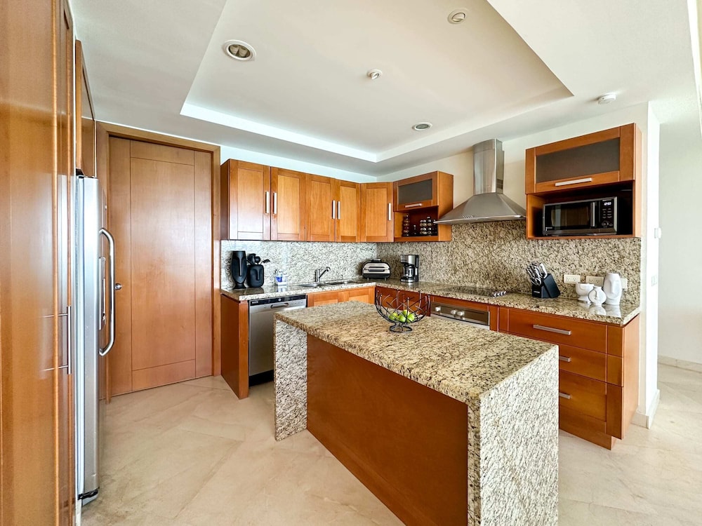 Serenity by the Sea Stunning Beachfront Condo
