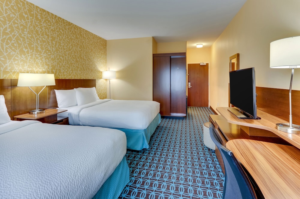 Dunn Vacations - Fairfield Inn Suites Dunn I-95 - Property Image 32