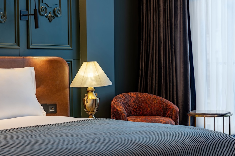 Orient Occident Hotel Istanbul, Autograph Collection 13
