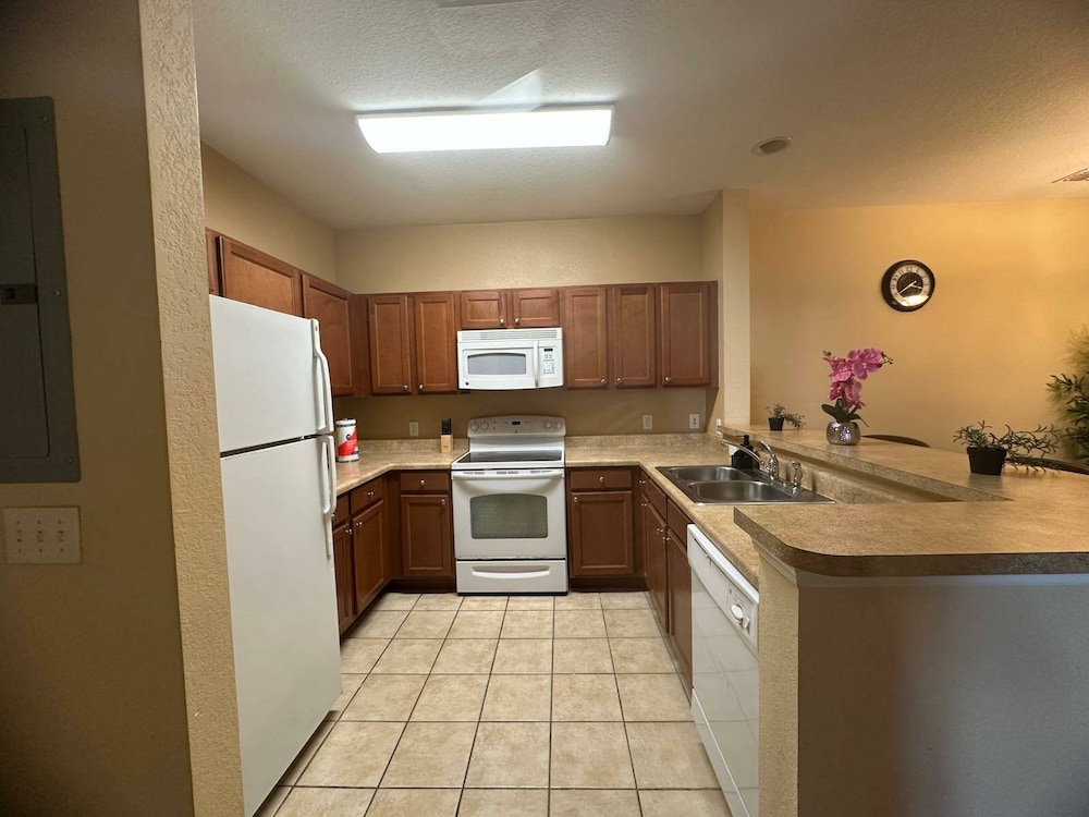 Cozy Condo Just a few Minutes From Disney