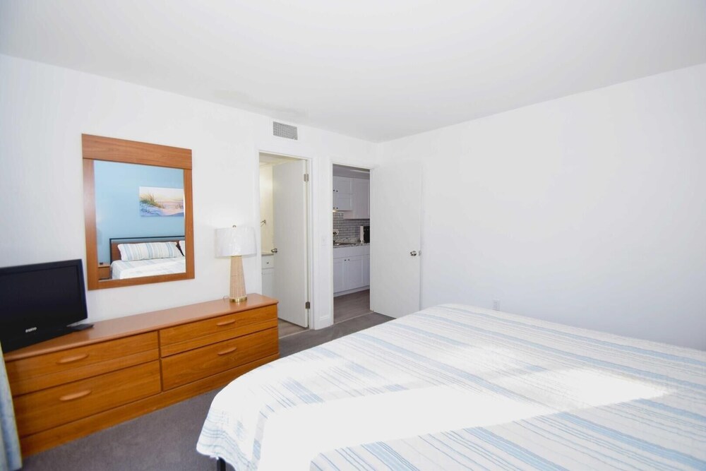 Ocean Pines-borderlinks 48 3 Bedroom Condo by RedAwning view 3