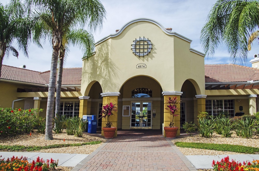 Exquisite and Airy 3BD Town Home in Vista Cay With CDC Cleaning Standards #3vc075