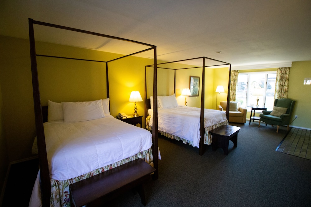 Delamater Inn