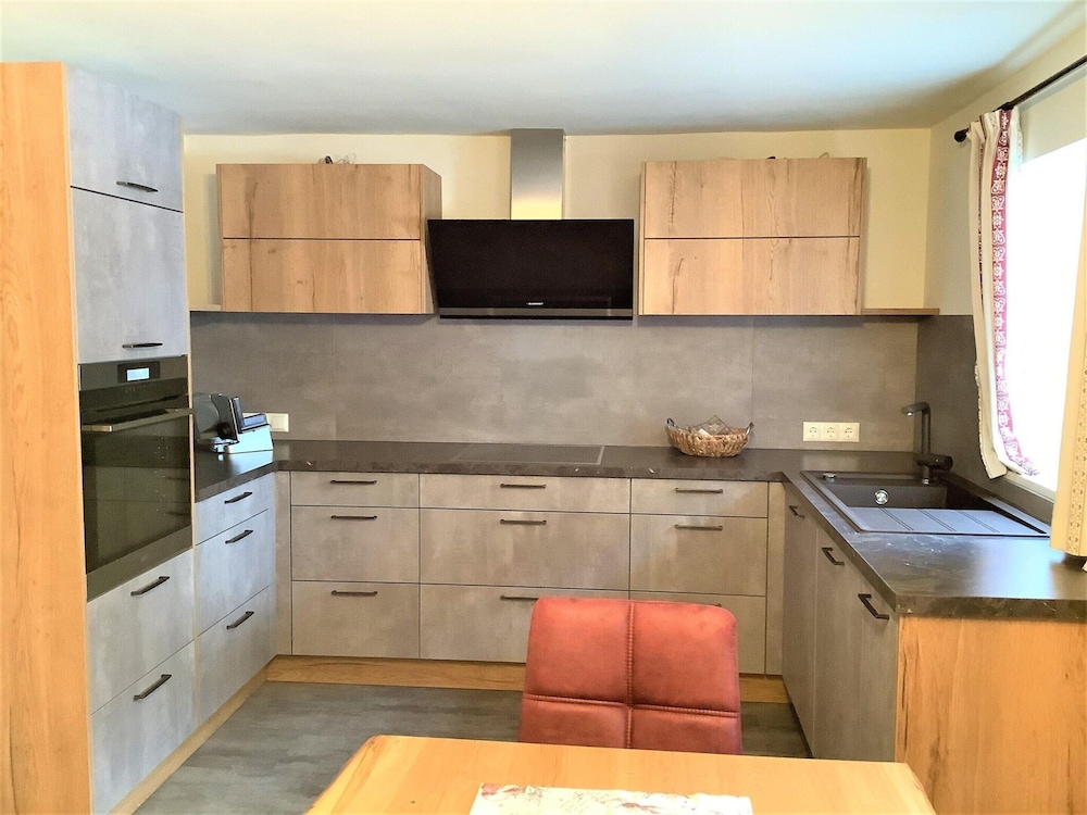 Comfortable Holiday Home With Garden in Leogang