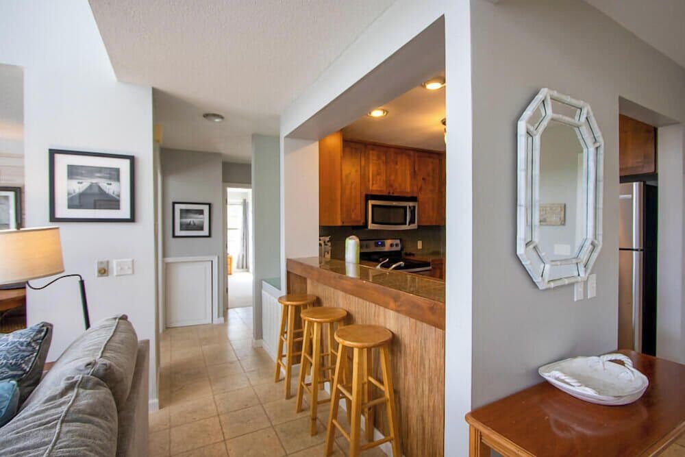 Spectacular Open Floor Plan With Elegance 5-bed, 4-bath Haven on Fripp Island