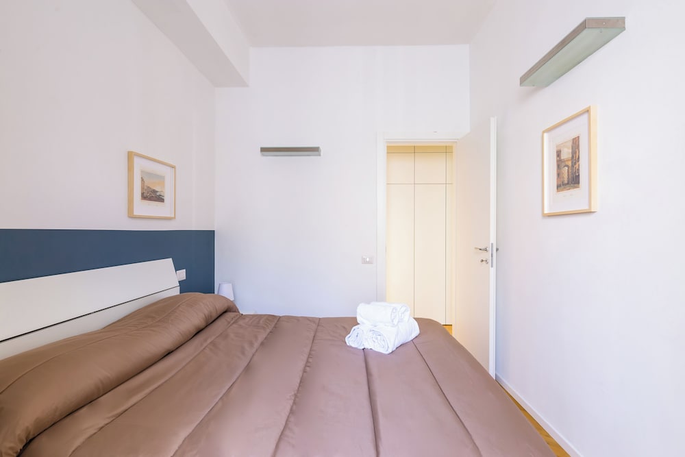 Chiaia Mon Amour Elegant Flat by Napoliapartments