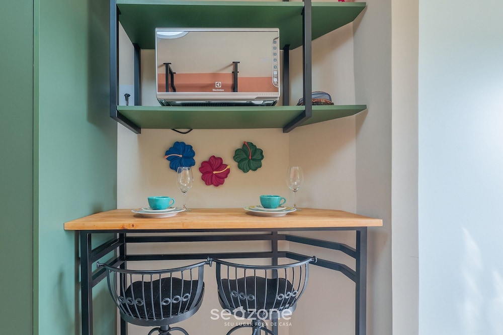 Apartamentos em Prédio c/Academia na Ondina-SSA-HOA