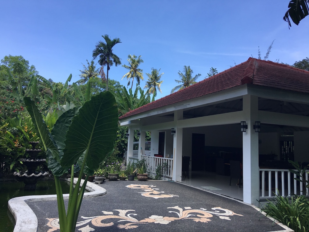White Orchid Eco Resort