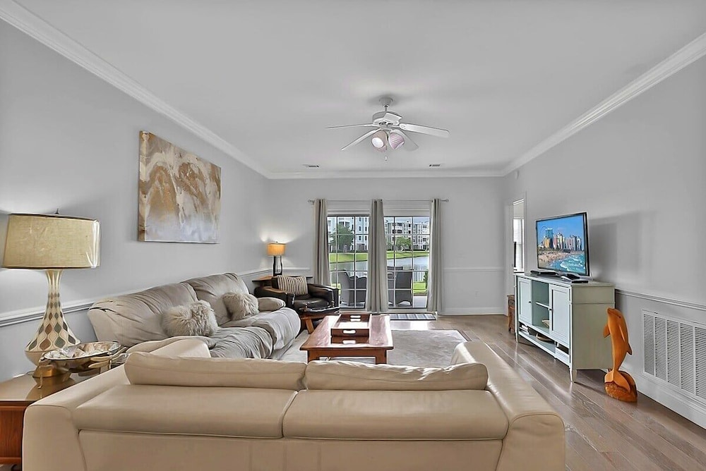 Magnolia Pointe Luster Leaf 4825-102 3 Bedroom Condo