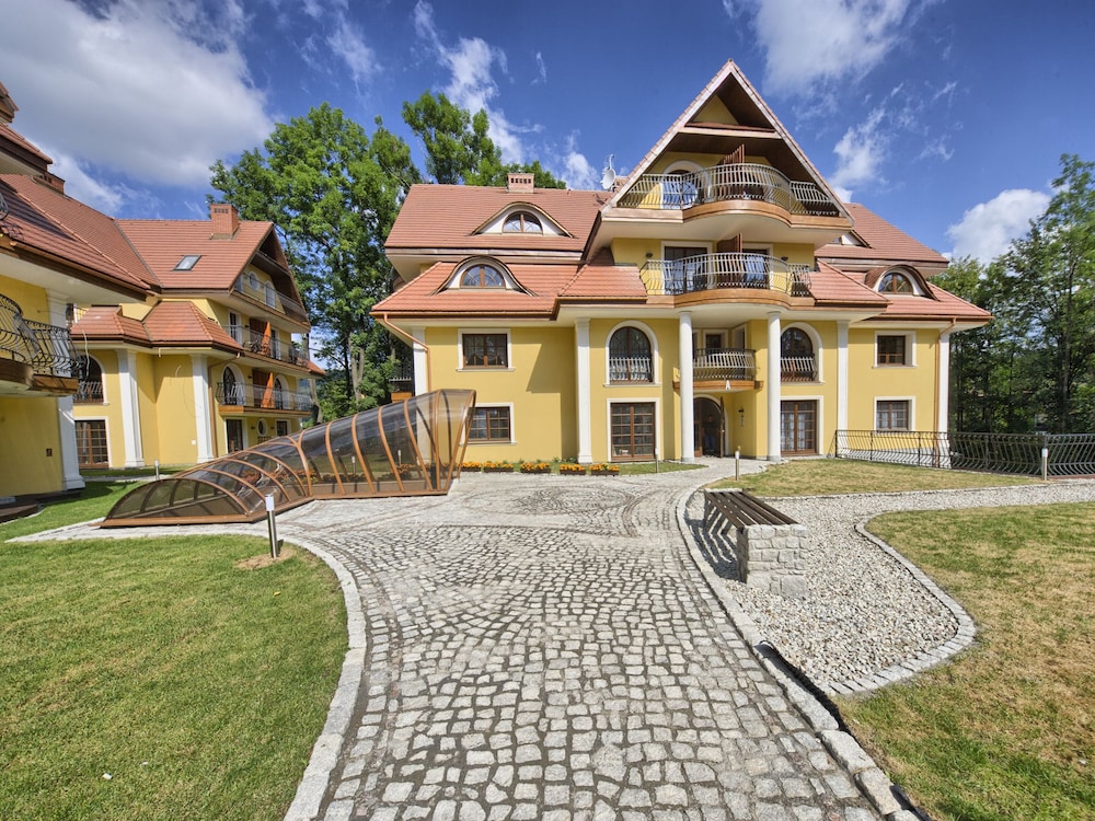 SKY Apartments VisitZakopane