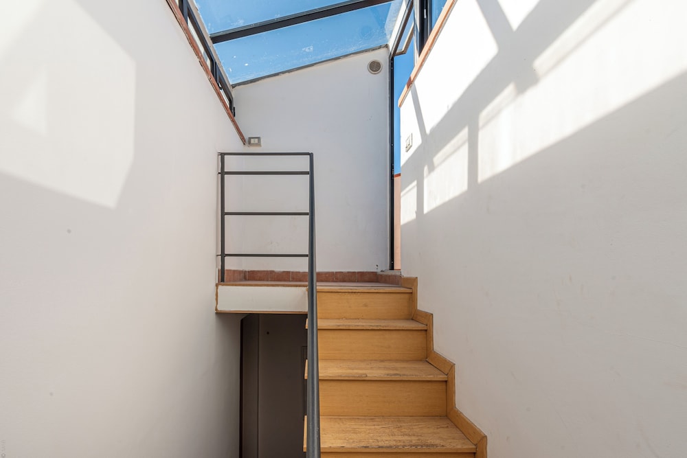 Carlo Apartment with Terrace by Wonderful Italy