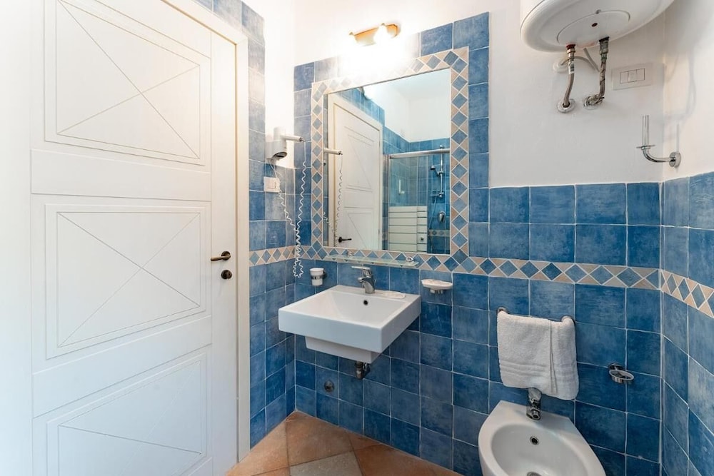 Relaxing Residence Baia dei Mirti B4 1 Bedroom Apartment Sleeps 4 -bilo 4