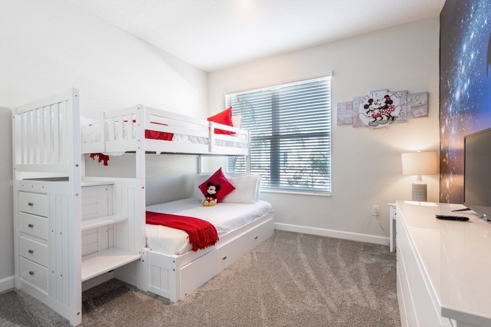 Family Fun 5 Bed Pool Home With Game Room 5 Bedroom Home by RedAwning view 5