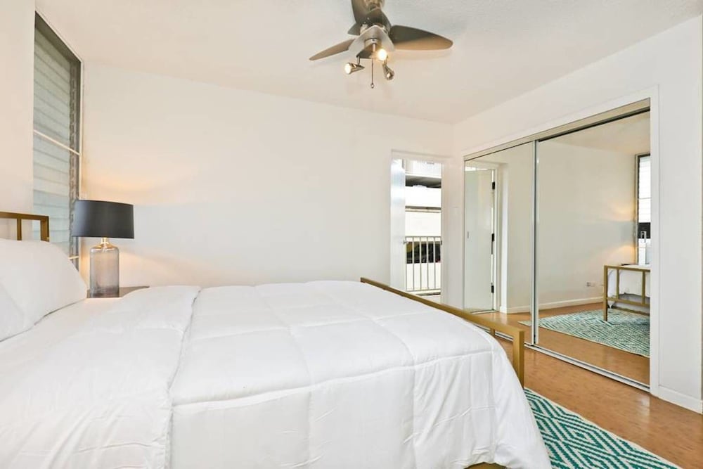 Large 2br/2ba Steps to Waikiki Beach by Domio view 2