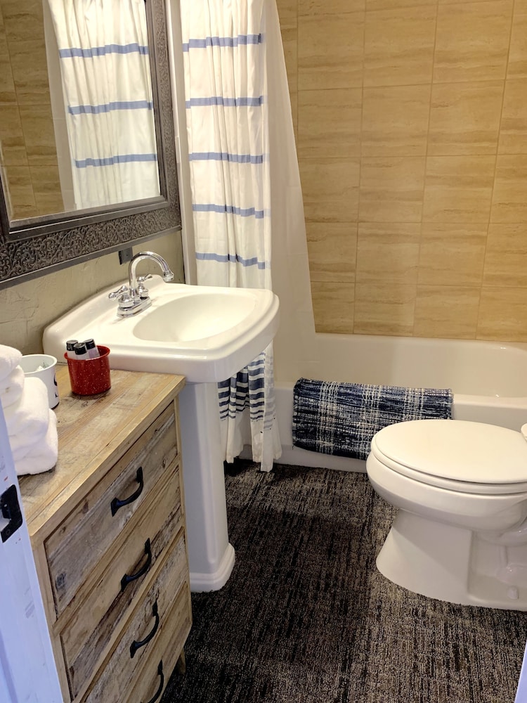 Homer Vacations - Ocean House Inn Condos - Property Image 83