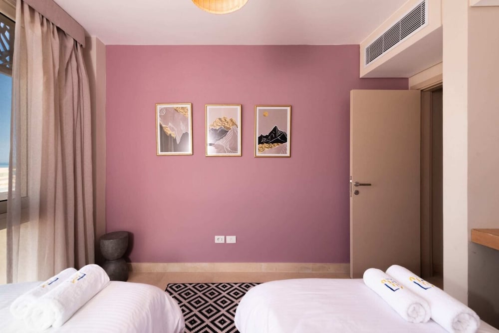 Xuru Stays I Sparky & Summery 2 BDR @ Mangroovy Free Beach & Pool Access