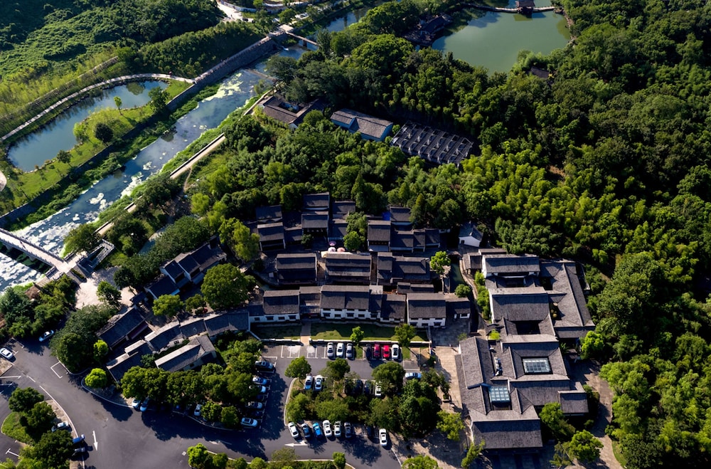Lanting Yishi Inn