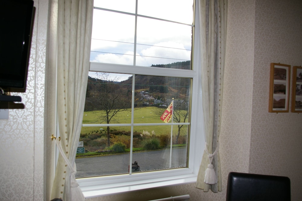 Elen's Castle Hotel
