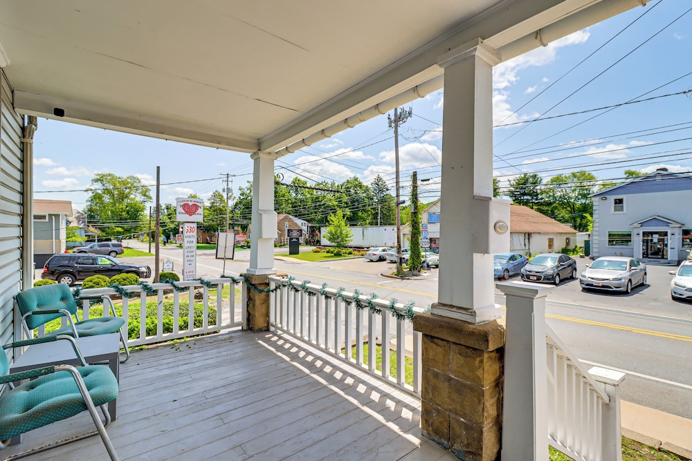Walkable Abode in Stroudsburg's Business District!