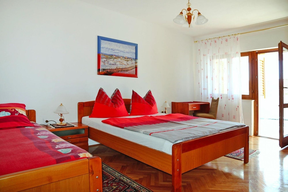 Biograd Beachside Family Apartment