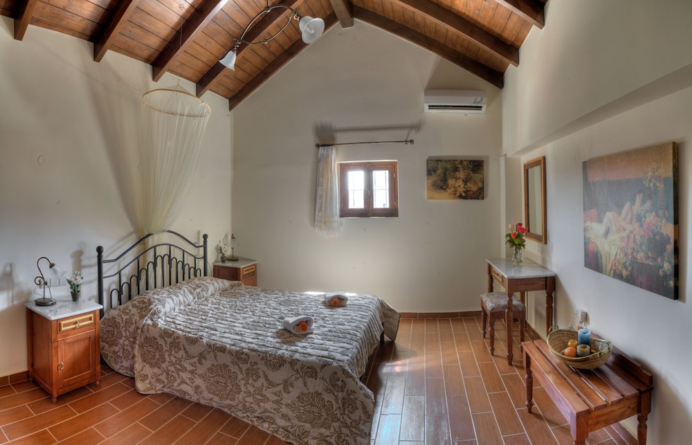 Douliana Villas photo 3