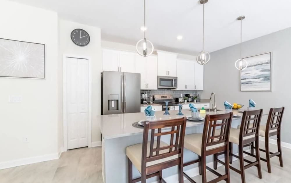 4 Bedroom Villa at Champions Gate - Image 2