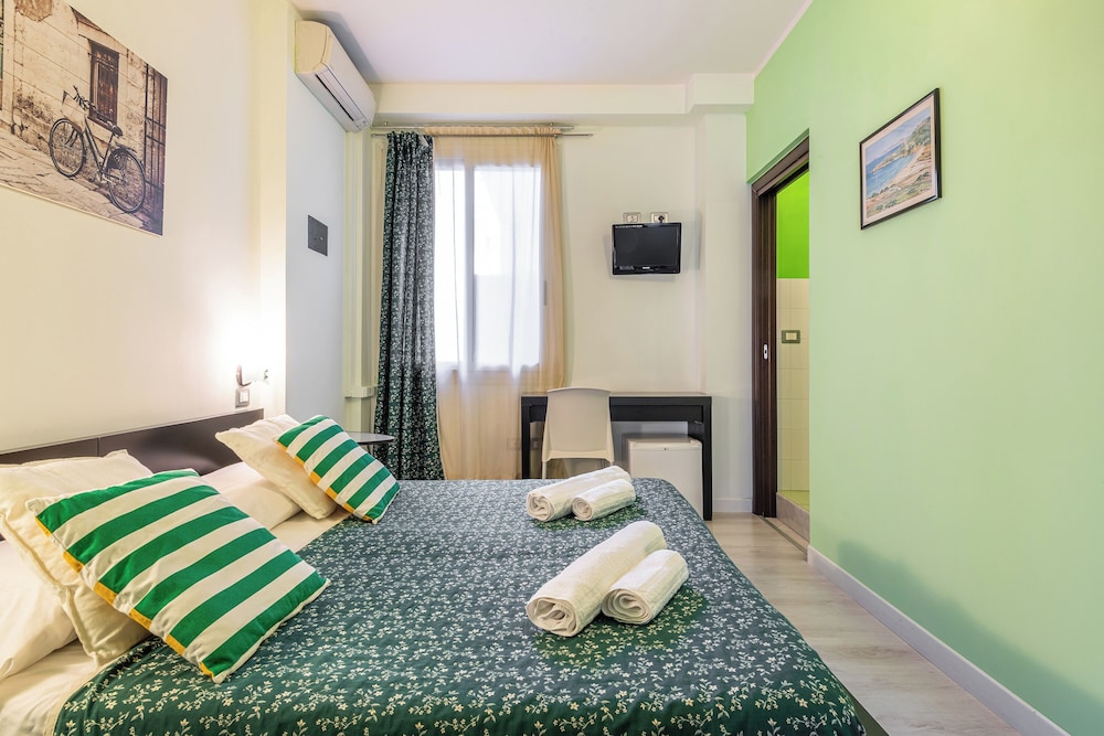 Thanit rooms