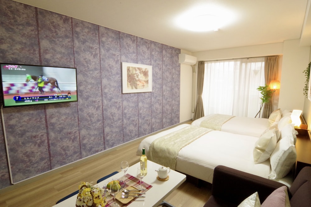 Nipponbashi Art Hotel