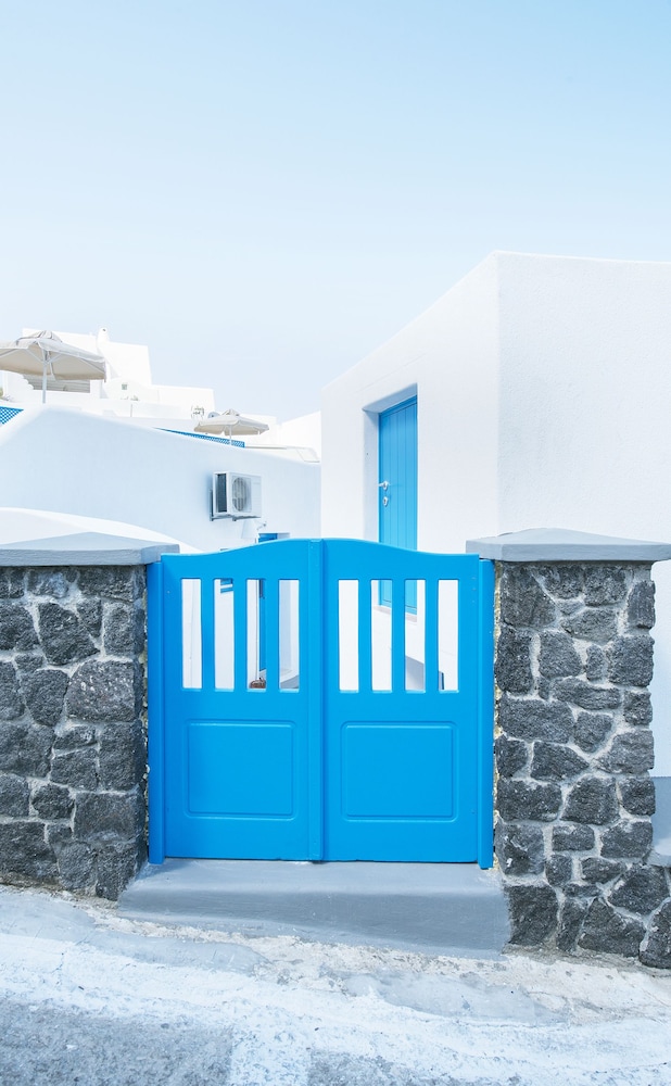Kadia Traditional Residences