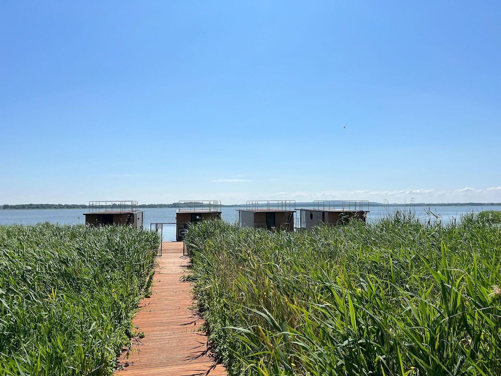 Luxury Houseboat for 3 People, by the sea view 5