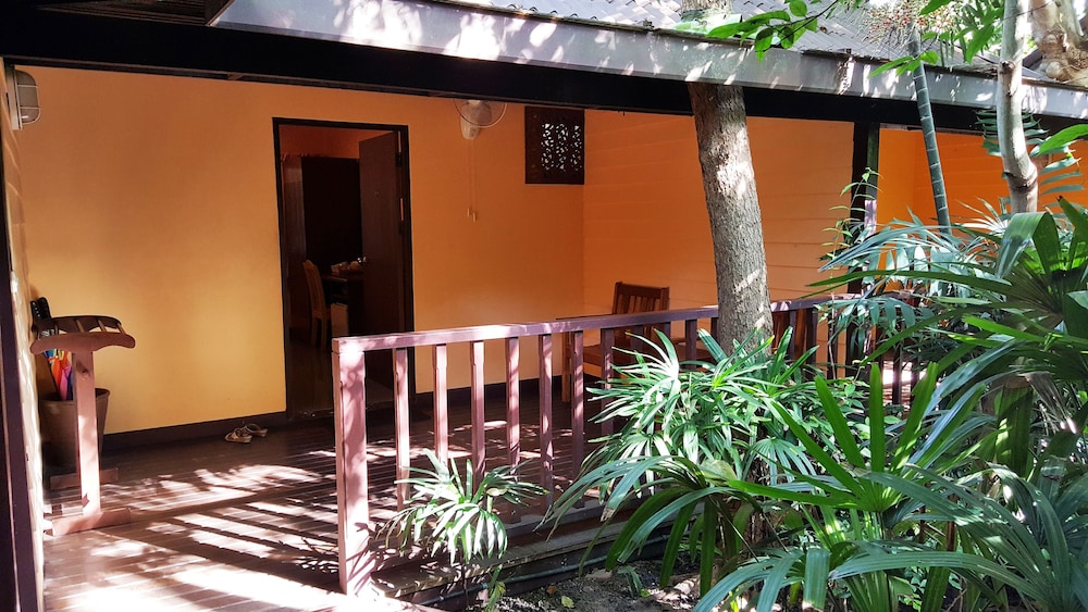 Palm Hill House 4 Bedroom Home