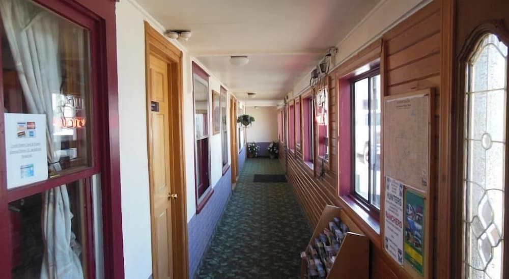 Dancing Bears Inn