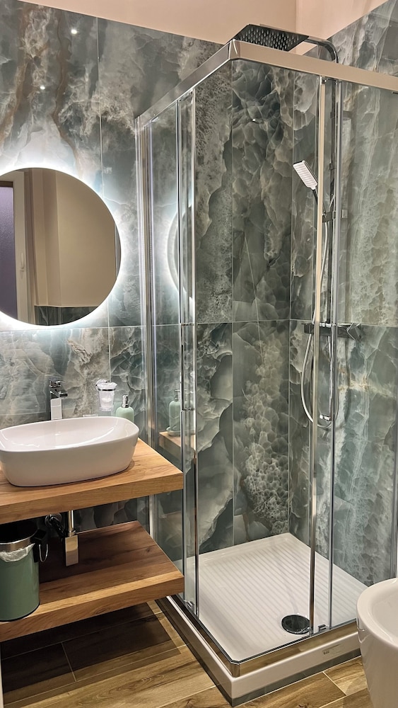 Raffaelli Suite